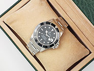 Rolex Oyster Perpetual Submariner Date 16610