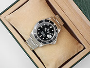 Rolex Oyster Perpetual Submariner Date 16610