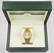 Rolex Oyster Perpetual Day-Date 18238 - Champagne Dial