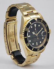 Rolex Oyster Perpetual Submariner 16618 18K Black Dial